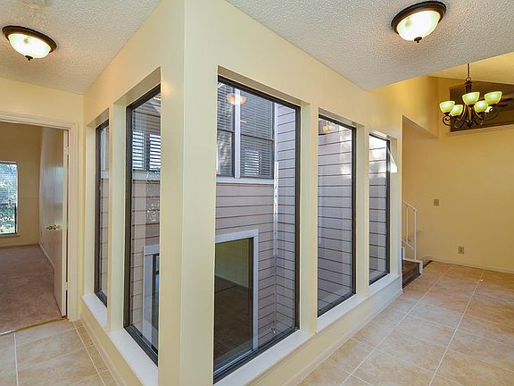 5th image of 2123 Masters Ln
