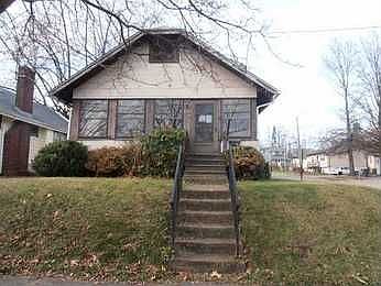 1st image of 958 Merton Ave