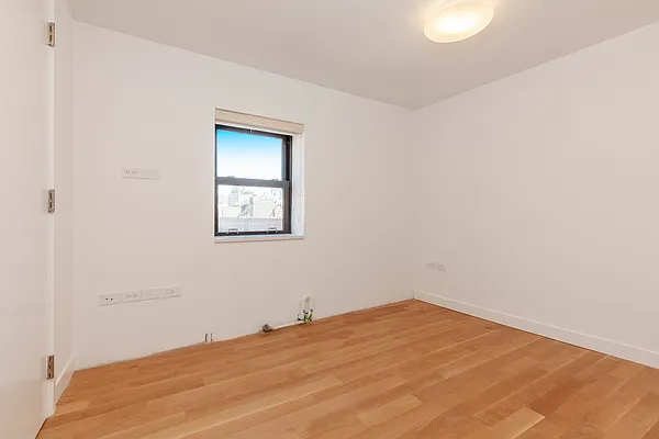 Rented by Douglas Elliman | media 16