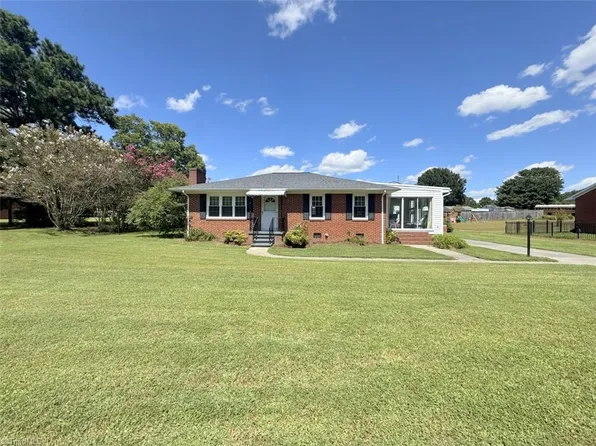 1819 Power Line Rd, Elon, NC 27244