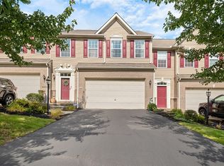 278 Maple Ridge Dr, Canonsburg, PA 15317