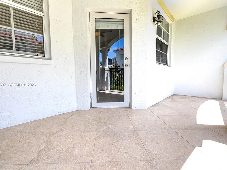 3255 NE 184th St #12215 — Photo 37