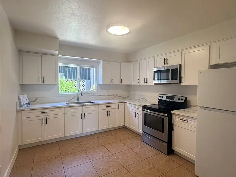 2018 Las Vegas Ave #8 — Photo 1