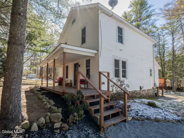 947 Murray Road, Middle Grove, NY 12850