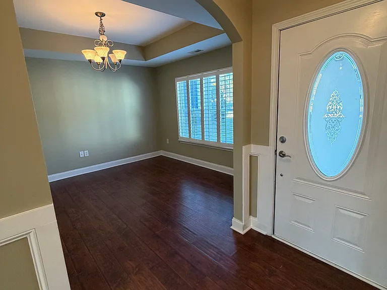 619 Uniola Dr — Photo 8