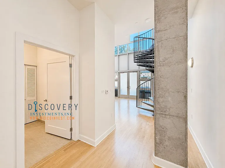 585 9th St #858 — Photo 5