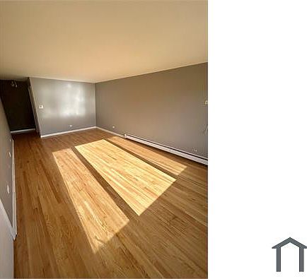 3rd image of 1616 Memorial Dr APT 1