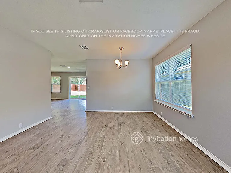 1113 Beechwood Dr — Photo 4