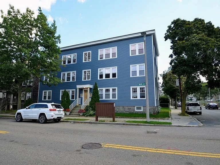 103 Welles Ave #1L — Photo 16