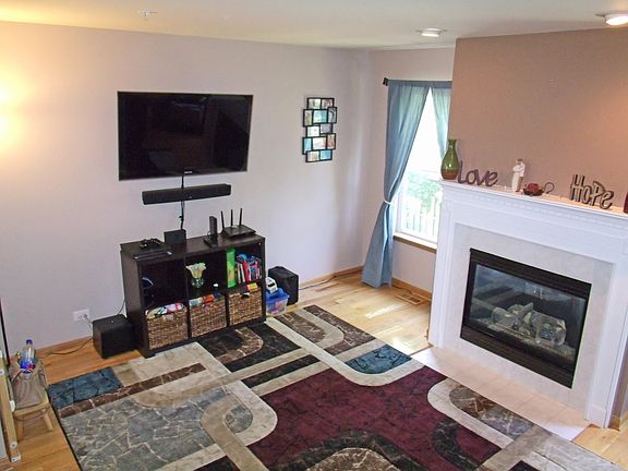2nd image of 1173 Shorewood Ct