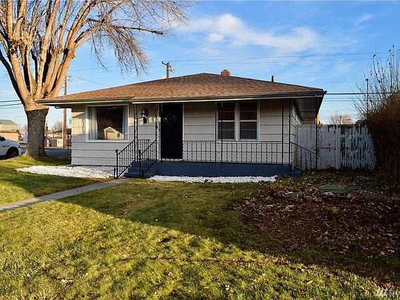 2nd image of 1306 C St SW