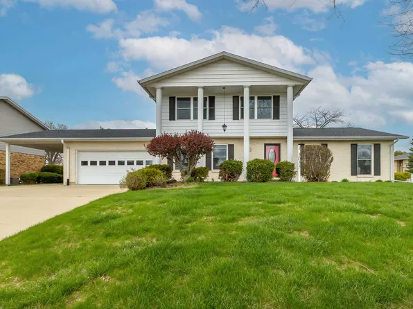 3055 Vail Trl, Dubuque, IA 52001