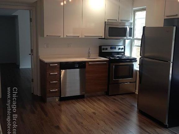 3rd image of 925 W Carmen Ave Ste 1