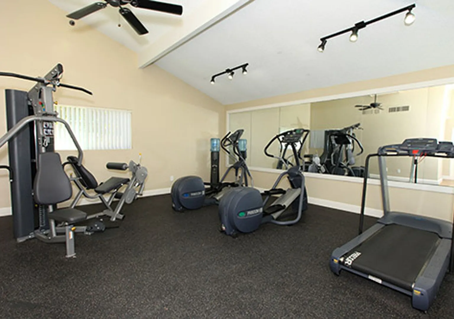 Vernon Vista Townhomes — Photo 3