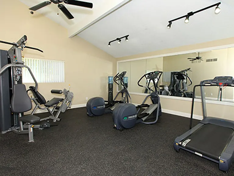 Vernon Vista Townhomes — Photo 3