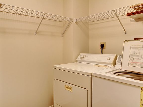 5th image of 3280 Lenox Village Dr Unit 101