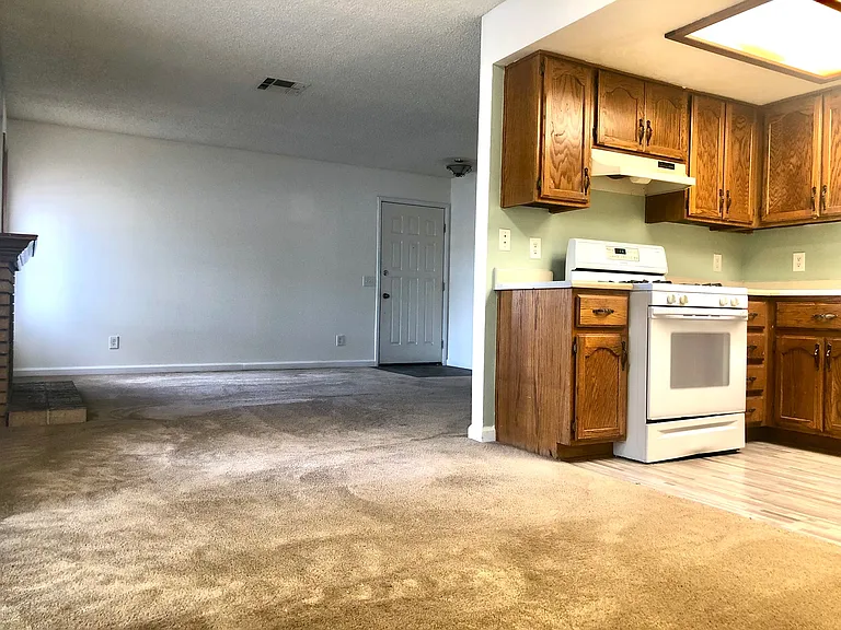 6617 W Tropicana Ave #201 — Photo 2