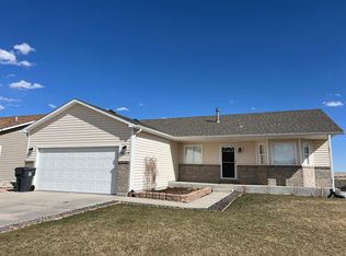1617 Blues Dr, Cheyenne, WY 82007