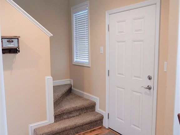 5th image of 143 Rowse Dr