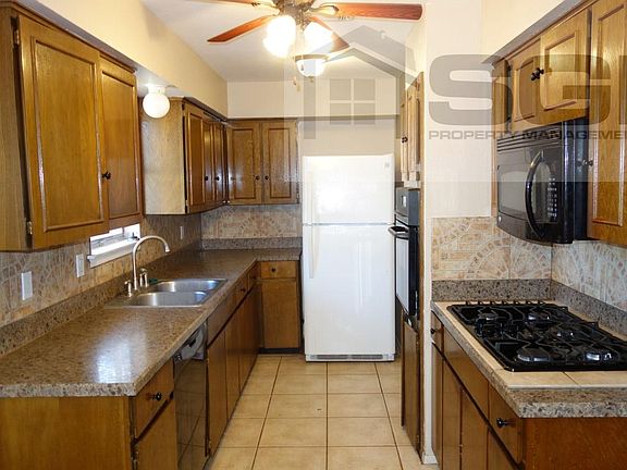 4th image of 724 Snowden Dr