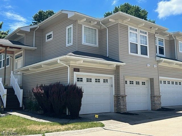 1st image of 164 Stonegate Cir