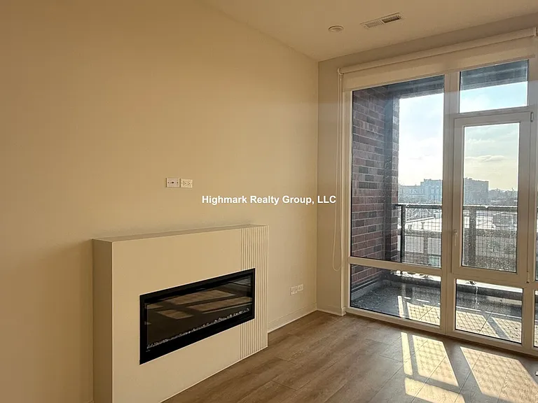 3207 N Narragansett Ave #306A — Photo 7