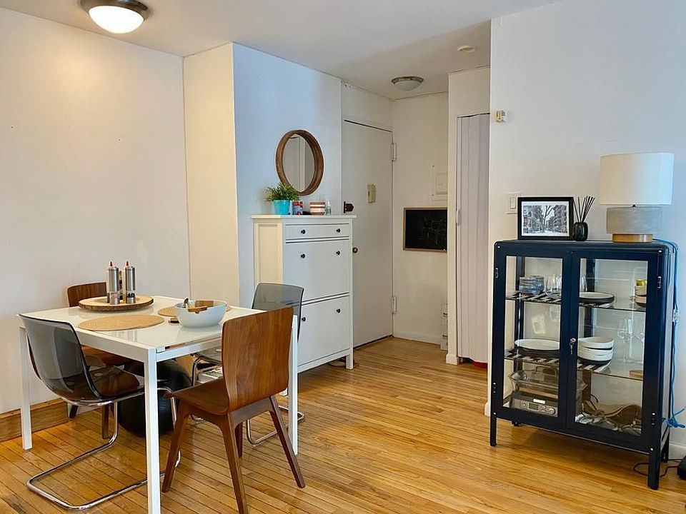 2nd image of 30 Charlton St APT 5G