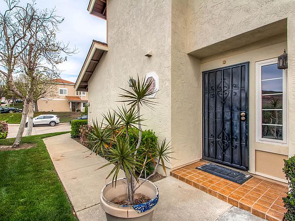 5th image of 3690 Mission Montana Dr