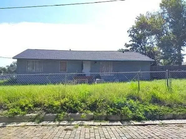 14430 10th St, Dade City, FL 33523