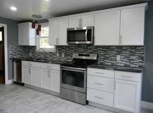 4506 Dodge St, Duluth, MN 55804