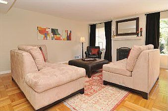 Living room :: 311 Nova