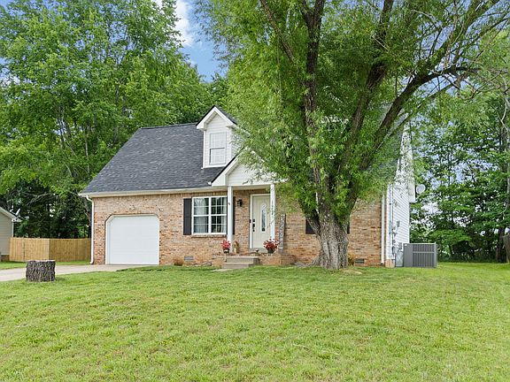 2nd image of 1172 Kendall Dr