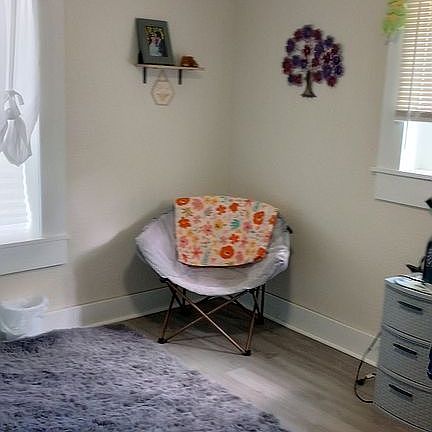 3rd image of 301 Madsen St