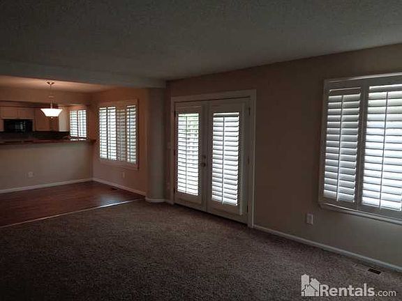 4th image of 4517 Espana Way