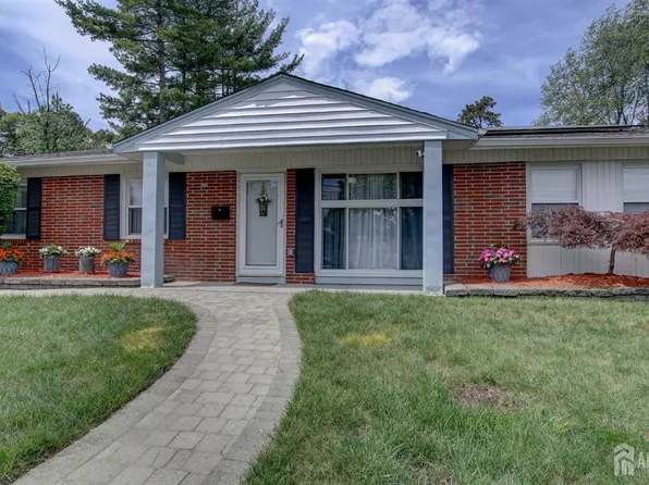 107 Monmouth Rd, Monroe Township, NJ 08831
