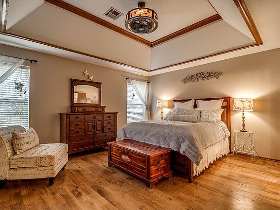 Large master - lovely views