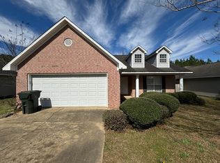284 Melrose Ln, Dothan, AL 36303