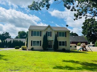 10 Morgan Dr, Glastonbury, CT 06033