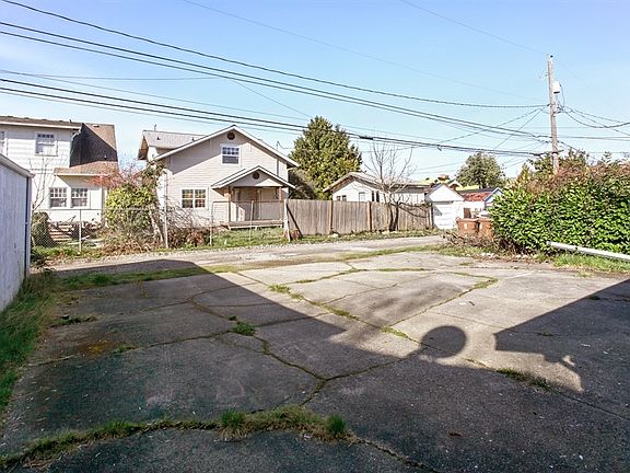 4th image of 4064 McKinley Ave