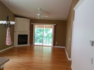 119 Sleeth Mill Cir, North Syracuse, NY 13212