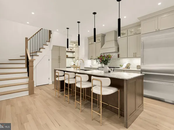 1249 4th St NW, Washington, DC 20001