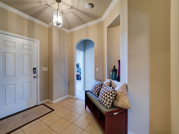 4th image of 9801 Summerhill Ln