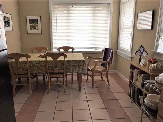 Eat-in large kitchen - new floor and new dishwasher not pictured