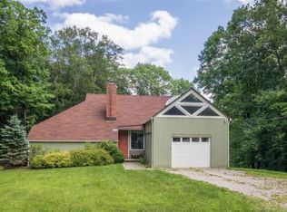 27 Antler Ln, Wilton, CT 06897