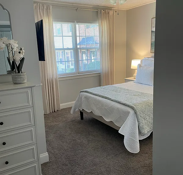 2846 Walton Way #10 — Photo 9