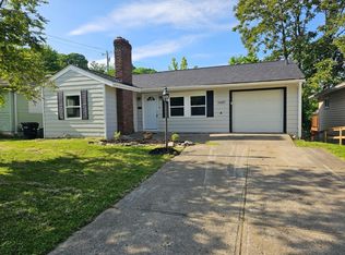 1607 Robinson Cir, Cincinnati, OH 45223