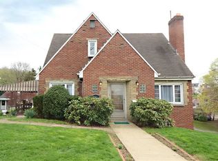 600 Gormley Ave, Carnegie, PA 15106