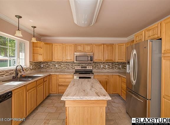 3rd image of 500 Kentshire Dr