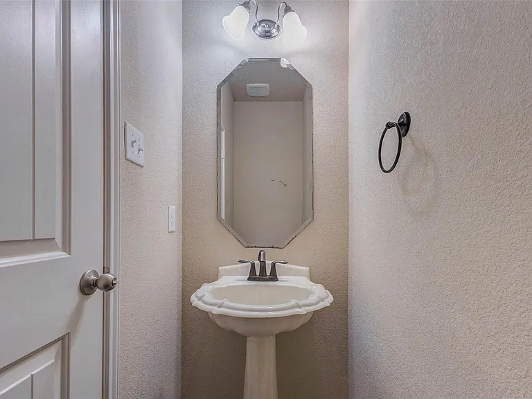 6107 Nicholas Ln — Photo 18