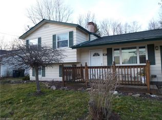 947 Jean Ave, Akron, OH 44310